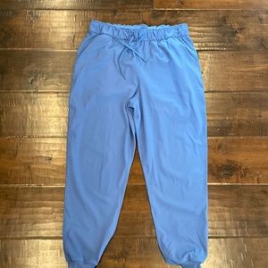 Women’s jogger pants